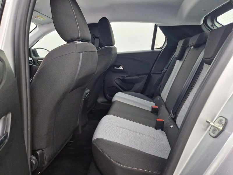 Fahrzeugabbildung Corsa 1.2 Turbo GS Automatik Kamera Klima Bild 8 von 32