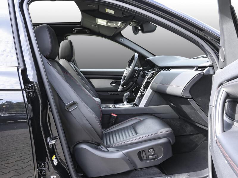 Fahrzeugabbildung Discovery Sport BLACK-PACK PANO Bild 7 von 20