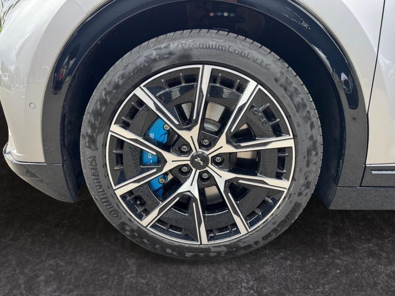Alpine A390