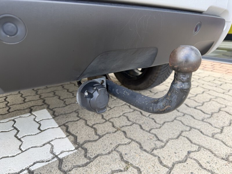 Fahrzeugabbildung Duster ++Klima++Navi++GJR Bild 39 von 43