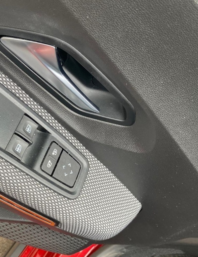 Fahrzeugabbildung Sandero III (10.2020->) Stepway Comfort Bild 16 von 20