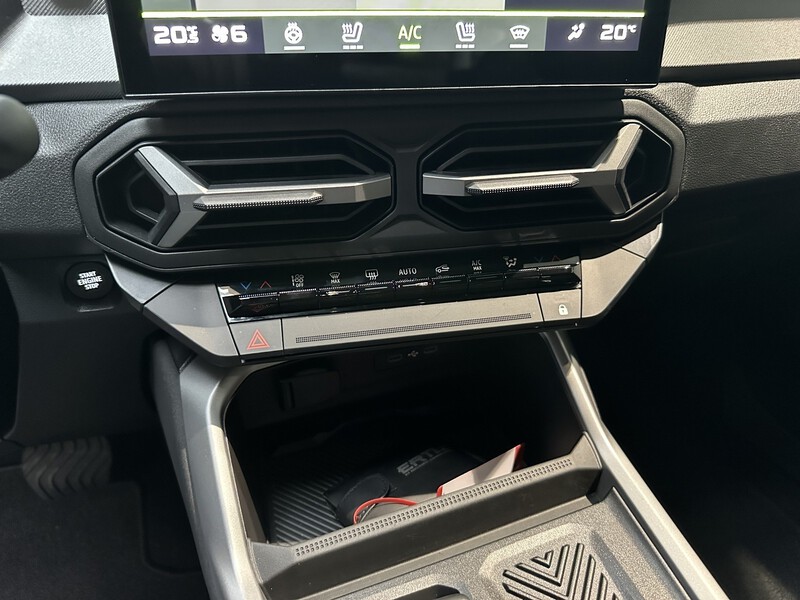 Fahrzeugabbildung Bigster Journey HYBRID 155 Bild 49 von 50