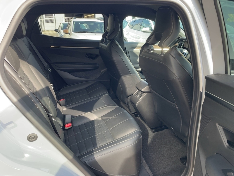 Fahrzeugabbildung Megane E-TECH E-Tech EV60 220 Iconic Bild 10 von 15
