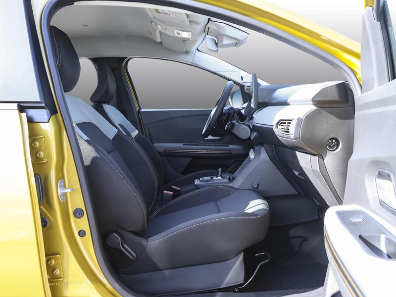 Fahrzeugabbildung Sandero NAVI SHZ BT Bild 3 von 15