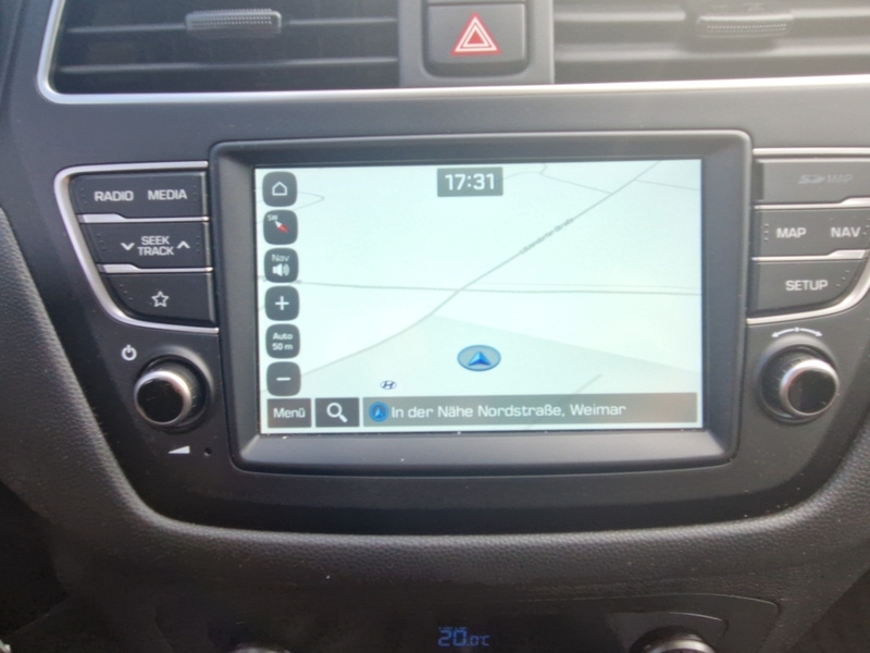 Fahrzeugabbildung i20 1.0 Advantage + (101PS) Bild 16 von 16