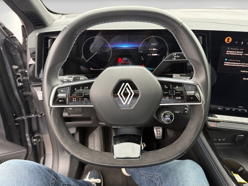 Fahrzeugabbildung Austral Techno Esprit Alpine E-Tech Full Hybrid 200 Bild 13 von 17