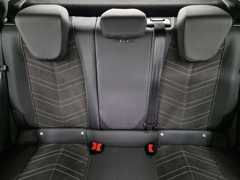 Fahrzeugabbildung Mokka 1.2 Turbo Ultimate Massage ACC Bild 13 von 36