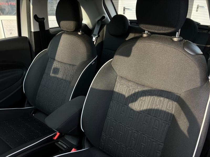 Fahrzeugabbildung 500e Carplay 1. Hand Bild 20 von 20