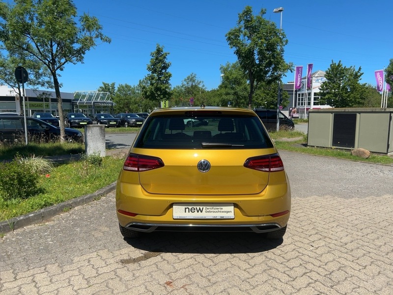 VW Golf