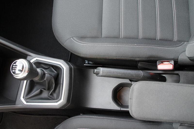 Fahrzeugabbildung Sandero III Comfort TCe 100 ECO-G Bild 19 von 27