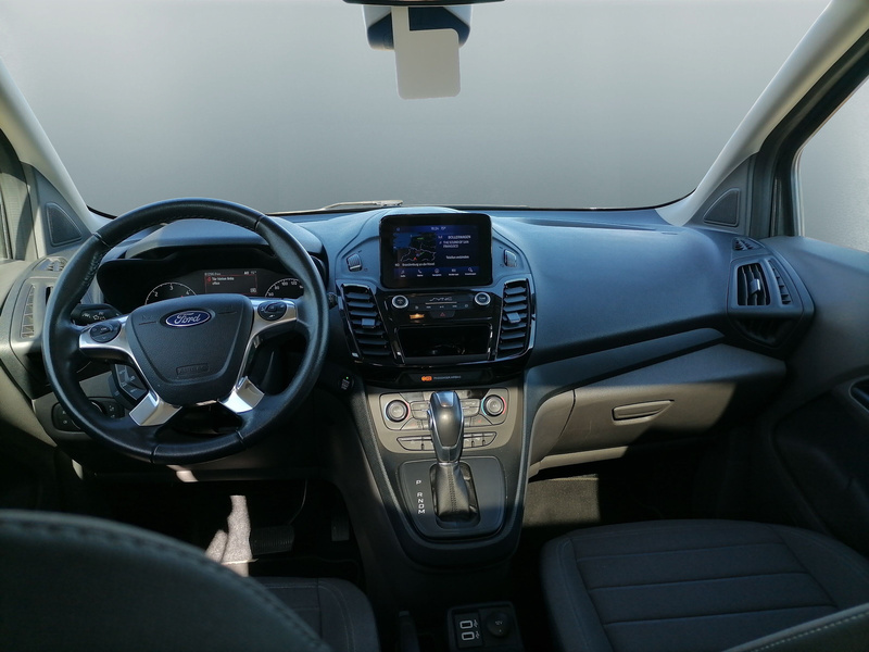 Ford Grand Tourneo