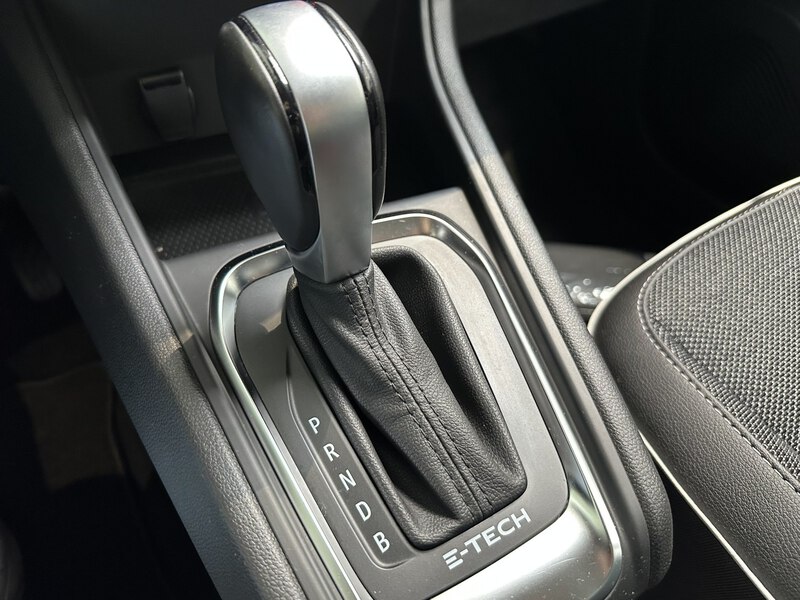 Fahrzeugabbildung Captur INTENS E-TECH Plug-in 160  Bild 47 von 50