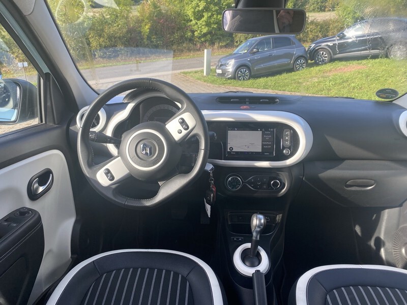 Fahrzeugabbildung Twingo 100% electric Bild 12 von 16