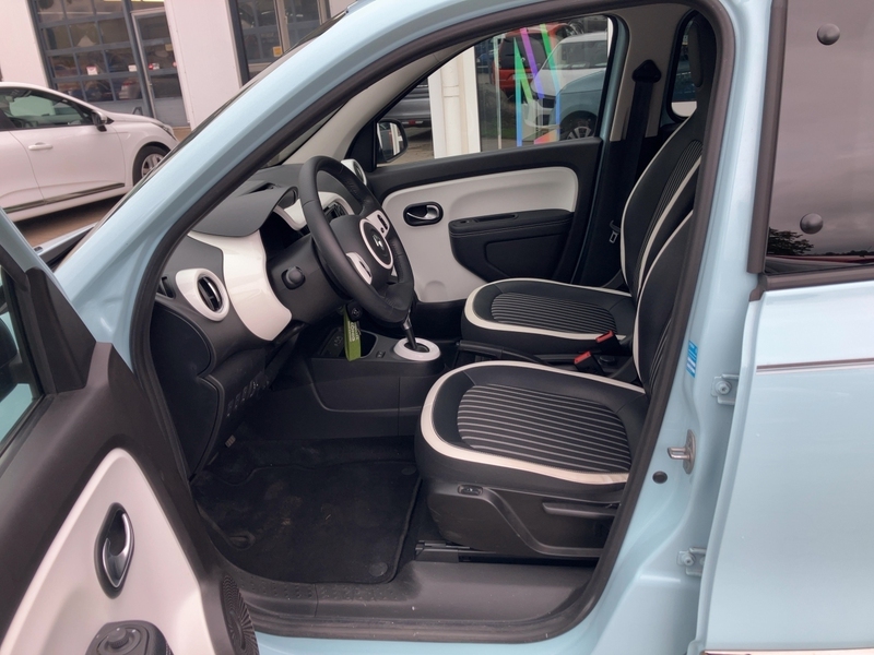 Fahrzeugabbildung Twingo Electric Techno Electric Bild 7 von 20