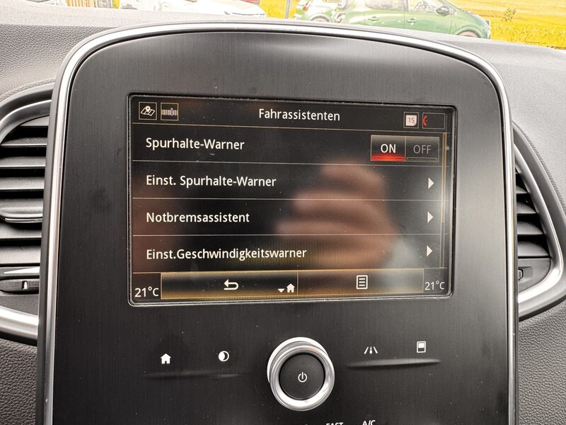 Fahrzeugabbildung Grand Scenic NAVI+SITZH Bild 21 von 22