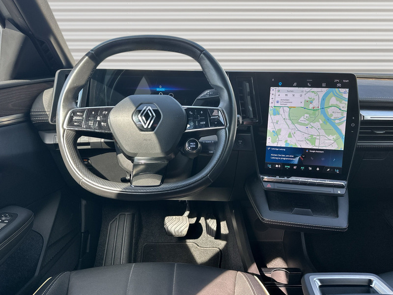 Fahrzeugabbildung Megane E-TECH 360° Navi Bild 7 von 19