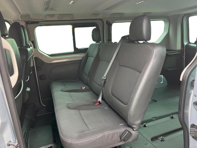 Renault Trafic Combi