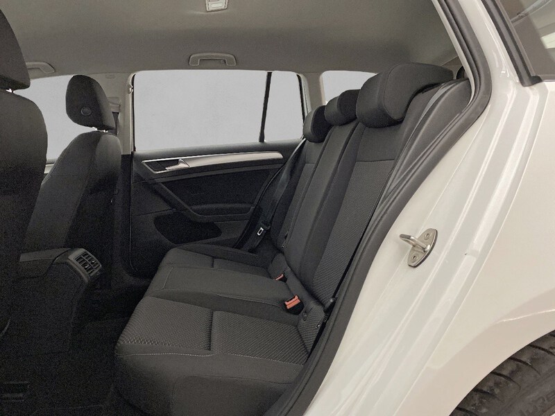 Volkswagen Golf VII