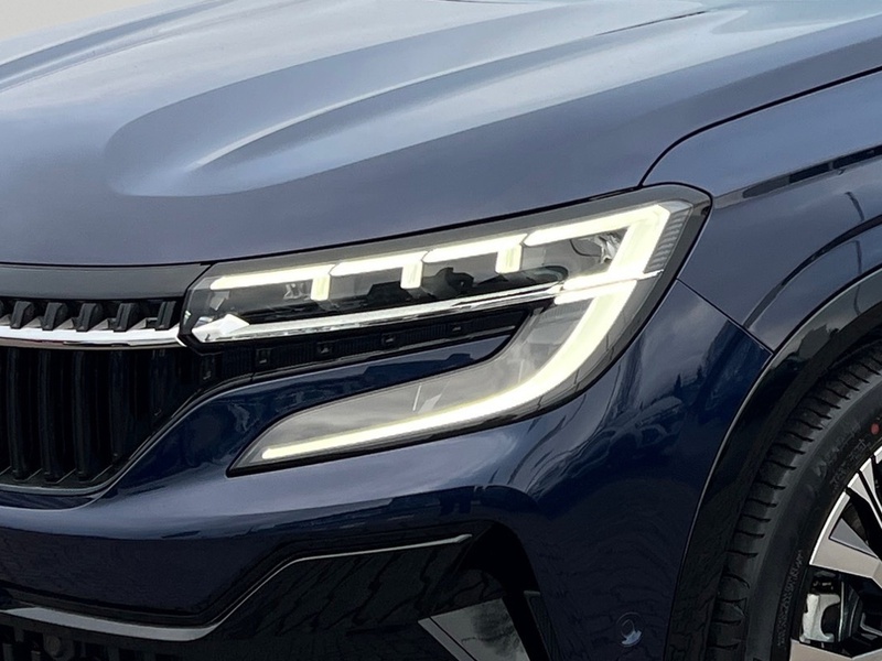 Fahrzeugabbildung Espace 6 Iconic E-Tech Full Hybrid 200 Bild 11 von 12