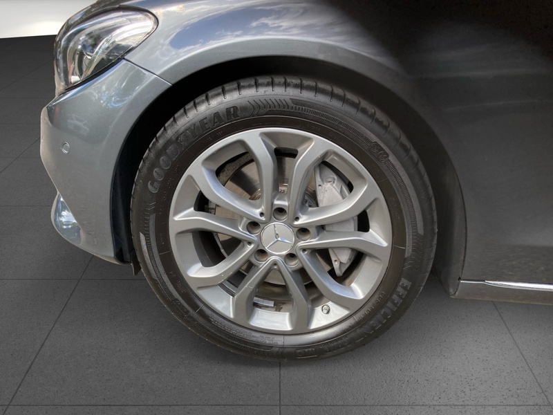 Fahrzeugabbildung C 250 Navi KlimaAT LED Bild 15 von 16