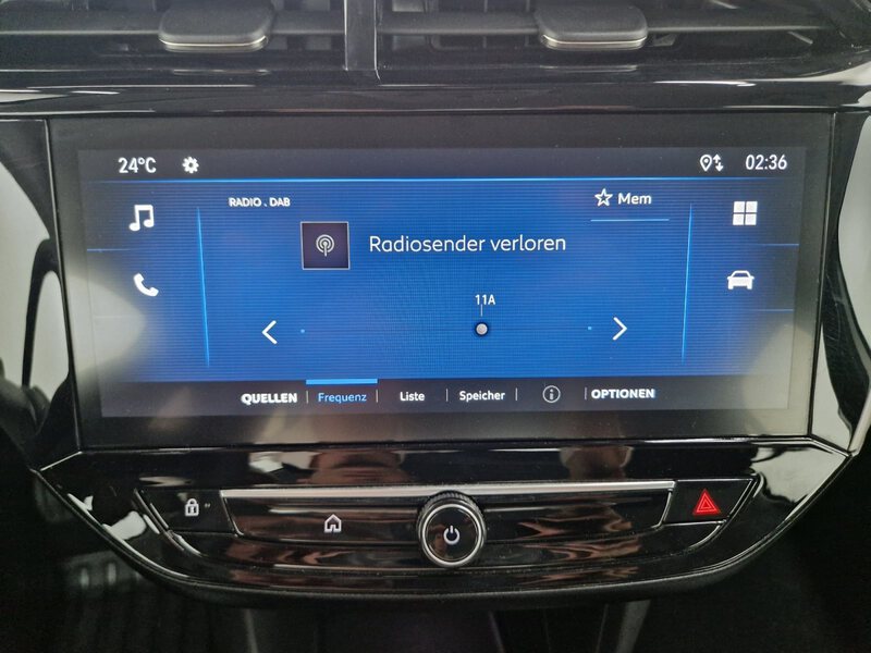 Fahrzeugabbildung Corsa 1.2 Turbo GS Automatik Kamera Klima Bild 16 von 32