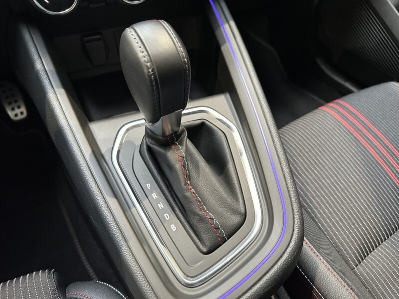 Fahrzeugabbildung Clio R.S. LINE E-TECH 145 Bild 48 von 50