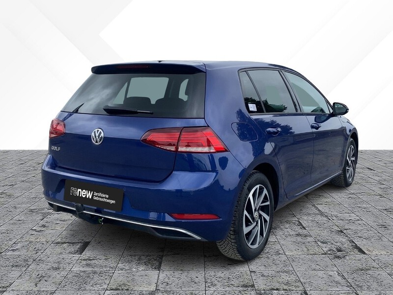 VW Golf