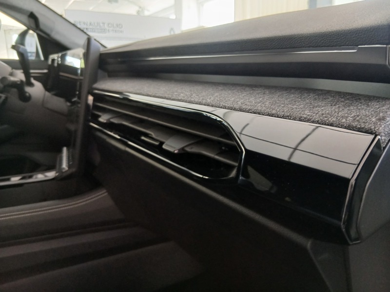 Fahrzeugabbildung Austral Techno Mild Hybrid 160 Automatik Bild 10 von 48