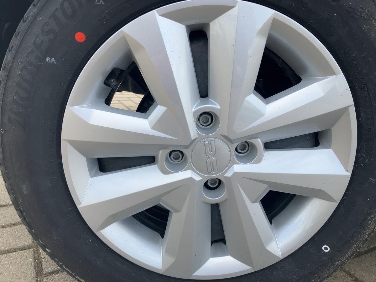 Dacia Sandero – Bild 6