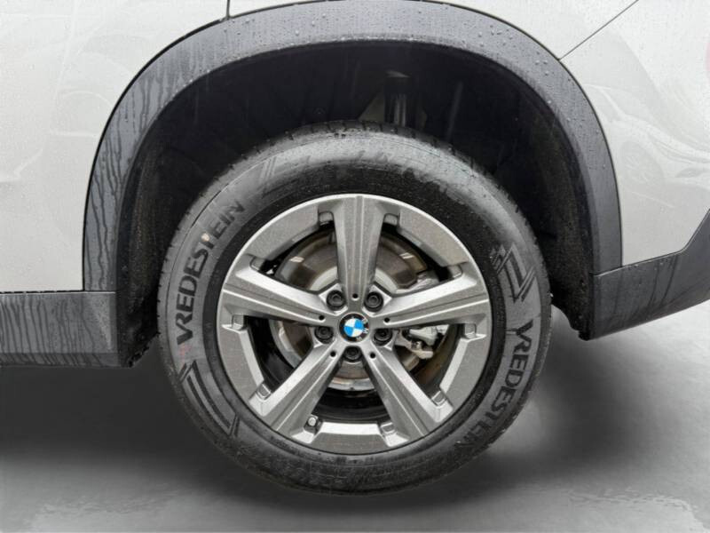 BMW X1 U11