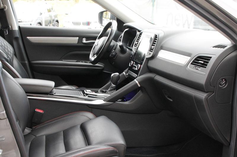 Fahrzeugabbildung Koleos INITIALE PARIS BLUE dCi 185 4WD X-tronic Bild 23 von 30