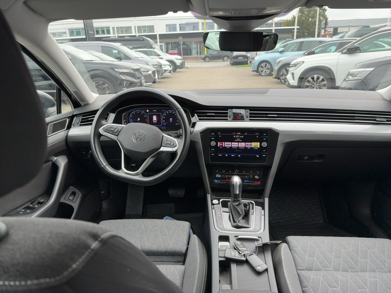 Fahrzeugabbildung Passat Variant Variant 1.5 TSI Business OPF Bild 9 von 15