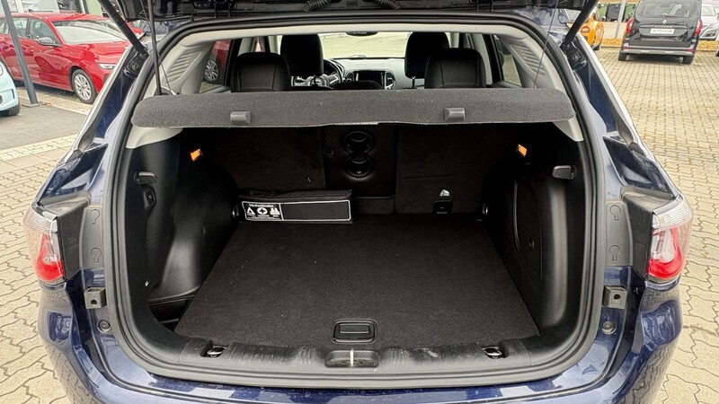 Fahrzeugabbildung Compass Limited 1.4 MultiAir 170PS 4x4 AT9 Bild 10 von 17