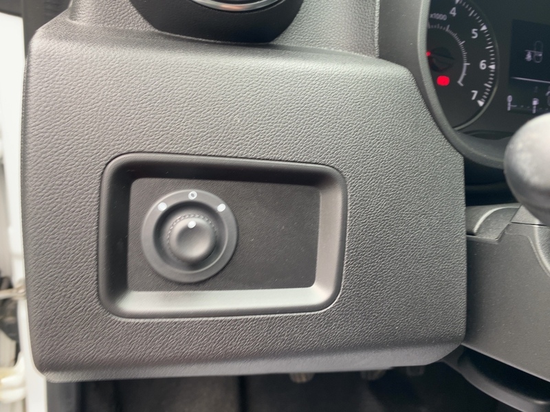 Fahrzeugabbildung Duster Comfort SCe 115 2WD Bild 14 von 19