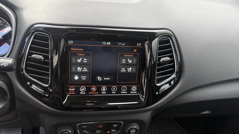 Fahrzeugabbildung Compass MultAir 170PS 4x4 Bild 18 von 19