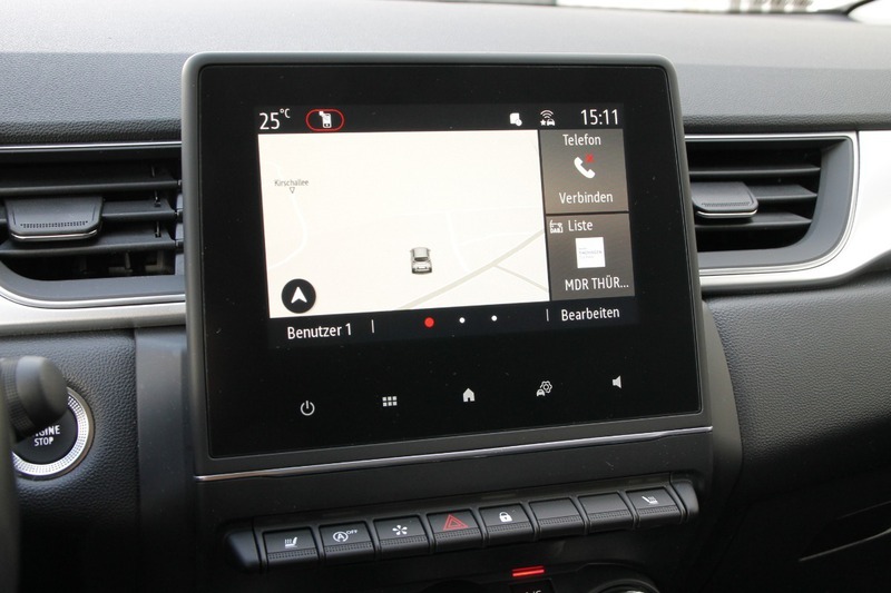 Fahrzeugabbildung Captur Techno Mild Hybrid 140 Bild 7 von 21