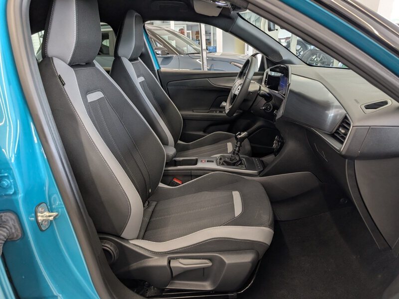 Fahrzeugabbildung Mokka 1.2 Turbo GS Kamera CarPlay Bild 12 von 36