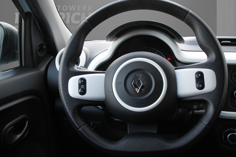 Fahrzeugabbildung Twingo Entry SCe 65 Start & Stop Bild 8 von 18