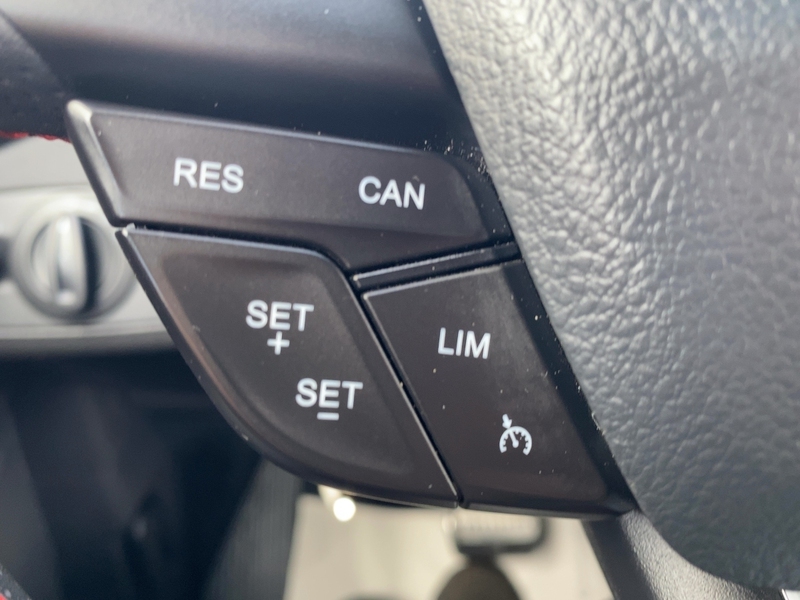 Fahrzeugabbildung Kuga ABS ESP SERVO Bild 16 von 19
