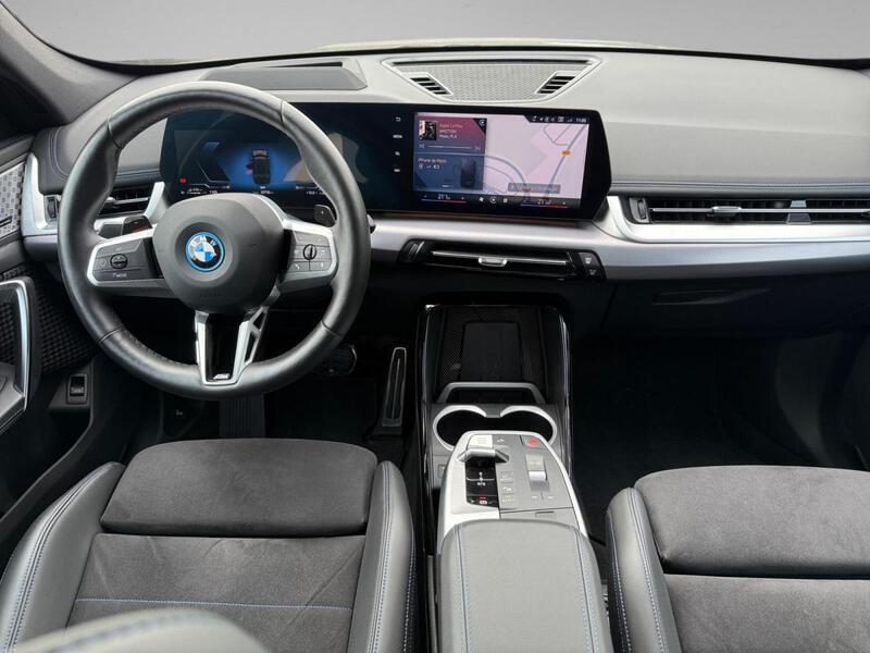 BMW X1 U11