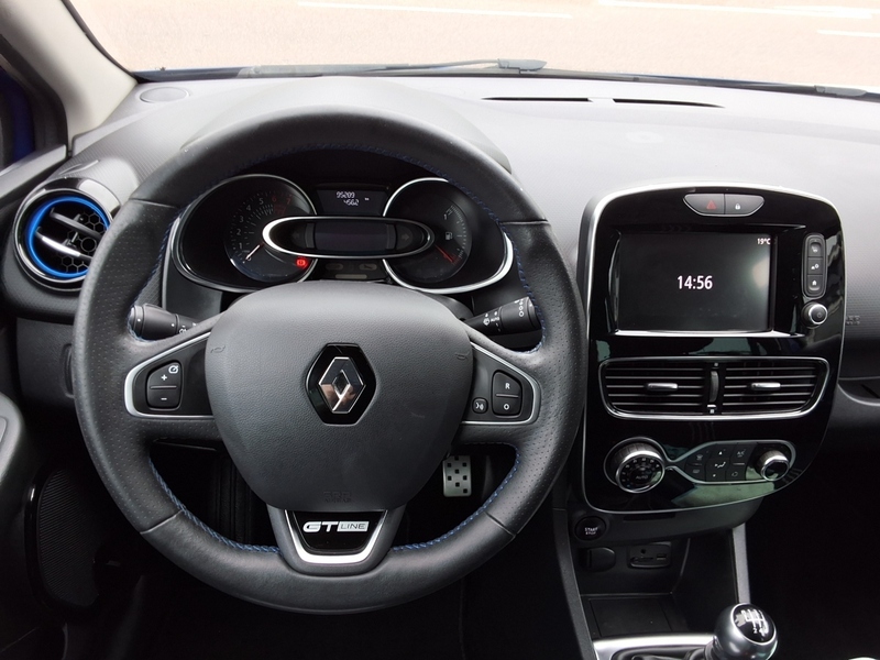 Fahrzeugabbildung Clio TCe 120 GT-LINE/PDC/RADIO/ Bild 8 von 16