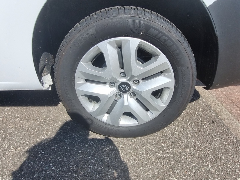 Fahrzeugabbildung Kangoo Rapid Advance L1 Blue dCi 75 MY24 Bild 10 von 15