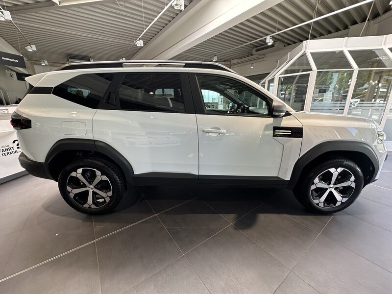 Fahrzeugabbildung Bigster Journey HYBRID 155 Bild 6 von 50