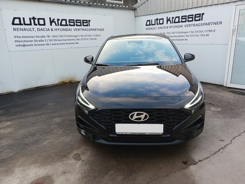 Fahrzeugabbildung i30 Advantage 48V-Mild-Hybrid 2WD DCT Bild 2 von 30