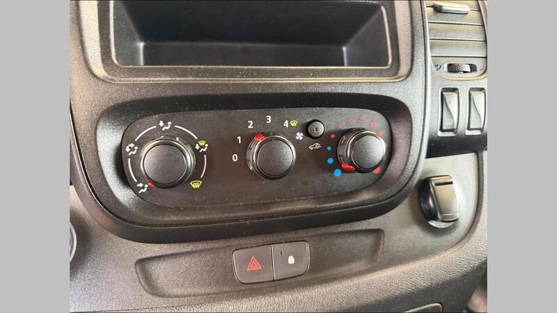 Renault Trafic Combi
