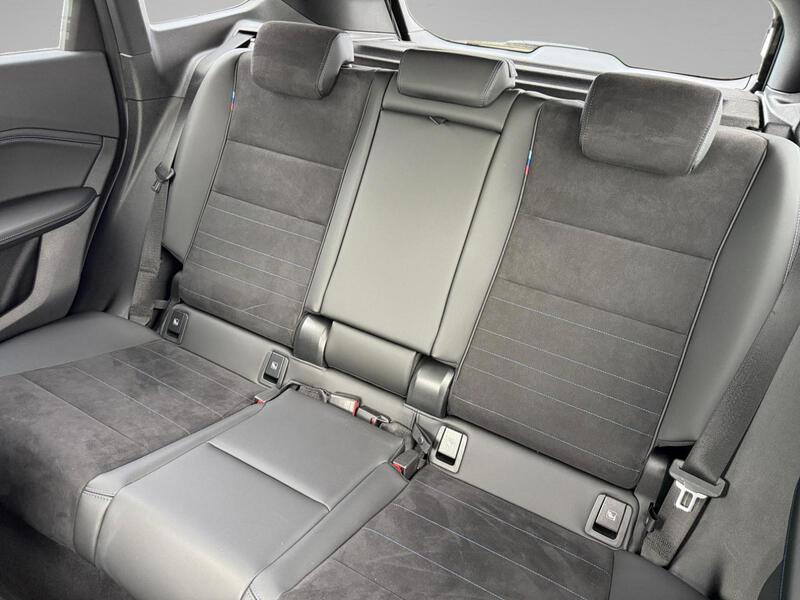 BMW X1 U11
