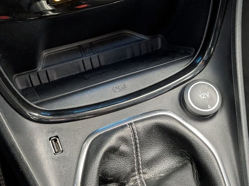 Fahrzeugabbildung Puma 1.0 EcoBoost MHEV Titanium X Massage B&O Bild 21 von 49