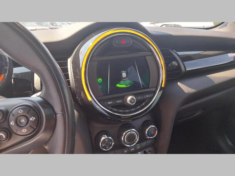 Mini F56 LCI