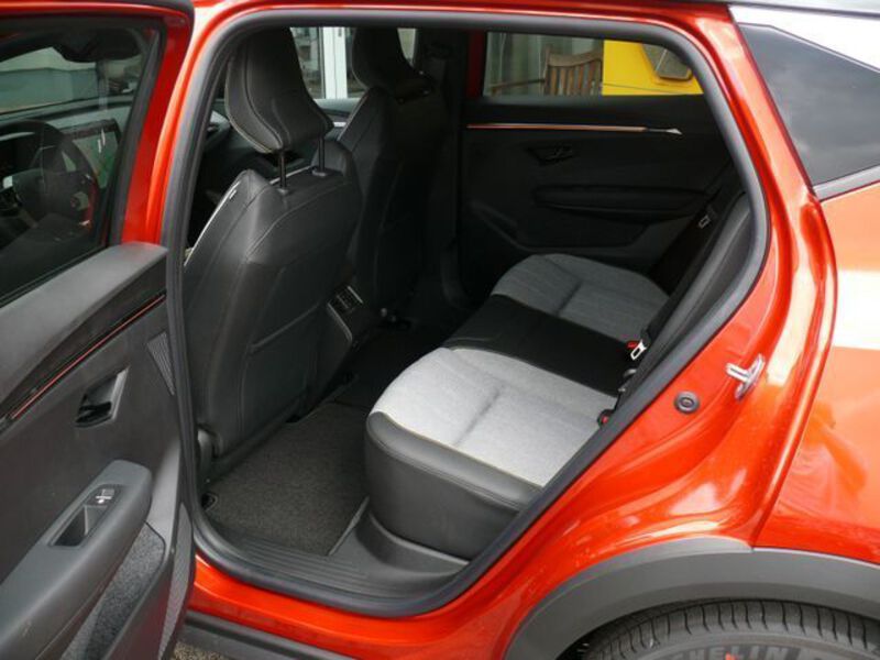 Fahrzeugabbildung Scenic E-TECH SCENIC E-TECH Techno 220 Long Range Bild 19 von 20