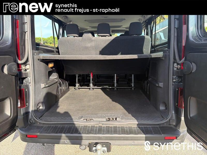 Renault Trafic Combi